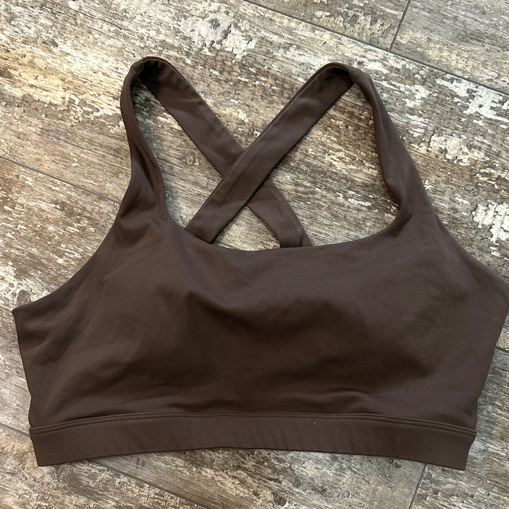 Square neck 🤎 Senita